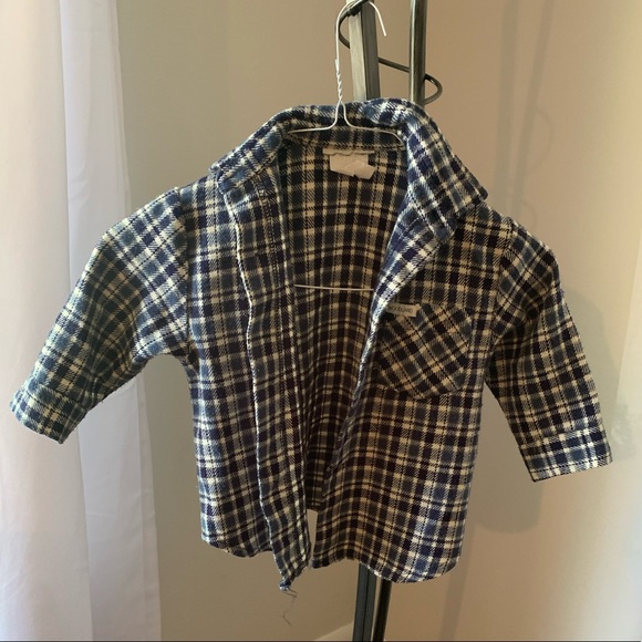 Cropped Plaid Button-Up - Picture 2 of 7